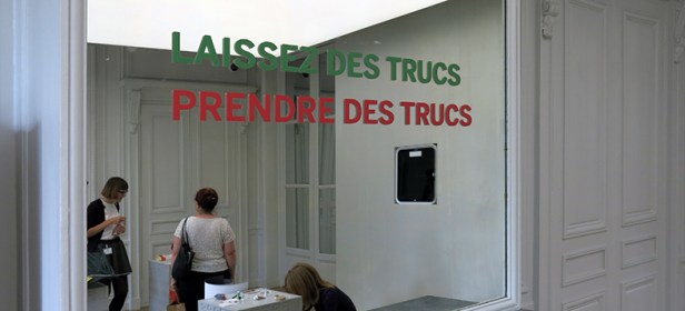 Cette image a un attribut alt vide ; le nom du fichier est take-me-im-yours.jpg